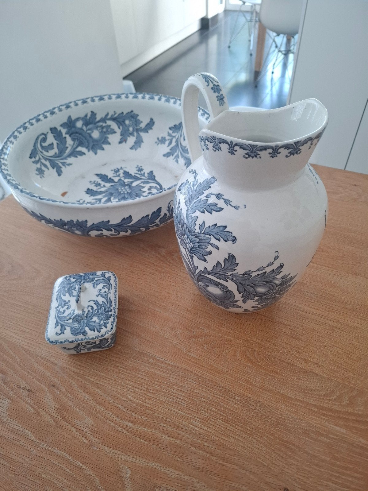 lampetset, met waskom, kruik en zeepbakje, Antiek en Kunst, Ophalen