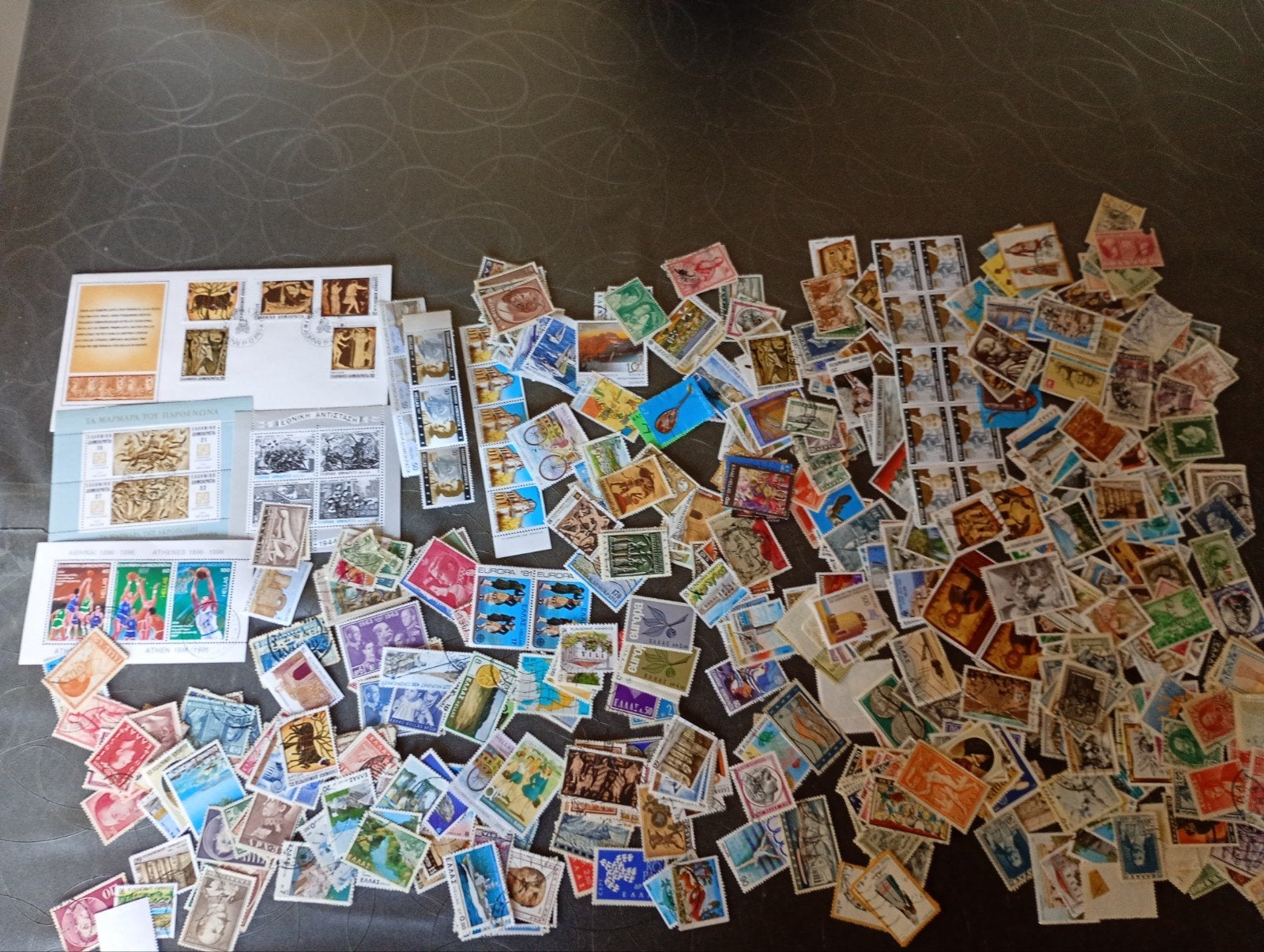 R10) joli lot de timbres en Grèce, Timbres & Monnaies, Enlèvement ou Envoi