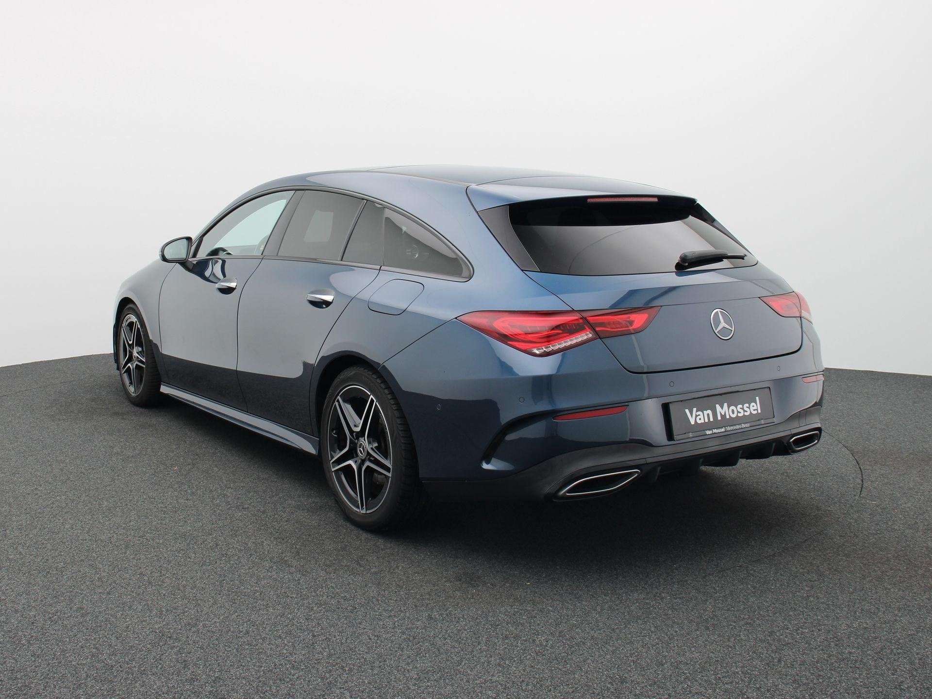 Mercedes-Benz CLA 180 AMG Line Shooting Brake + PANO DAK + M, Auto's, Mercedes-Benz, Stof, Gebruikt, Zwart, Automatische klimaatregeling