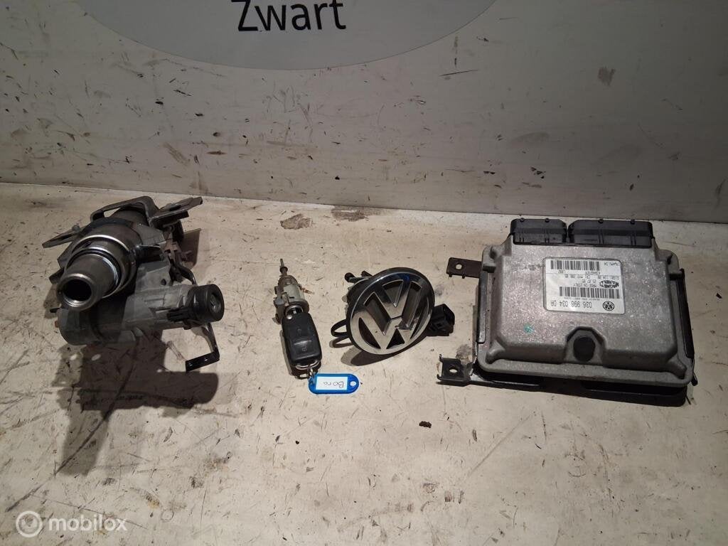 Slotenset VW Bora 1.6-16V ('98-'06) 036998034DR, Gebruikt, Volkswagen, Ophalen of Verzenden, Volkswagen