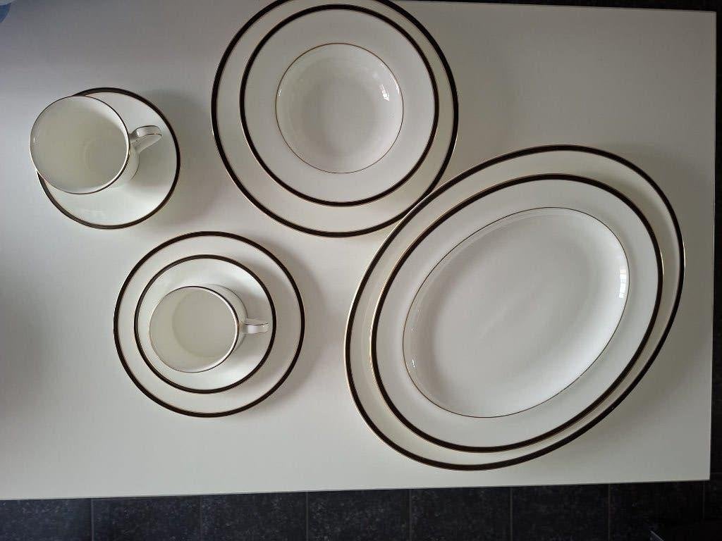 Eetservies porselein, Huis en Inrichting, Keuken | Servies, Ophalen, Vintage, Zo goed als nieuw, Wedgwood