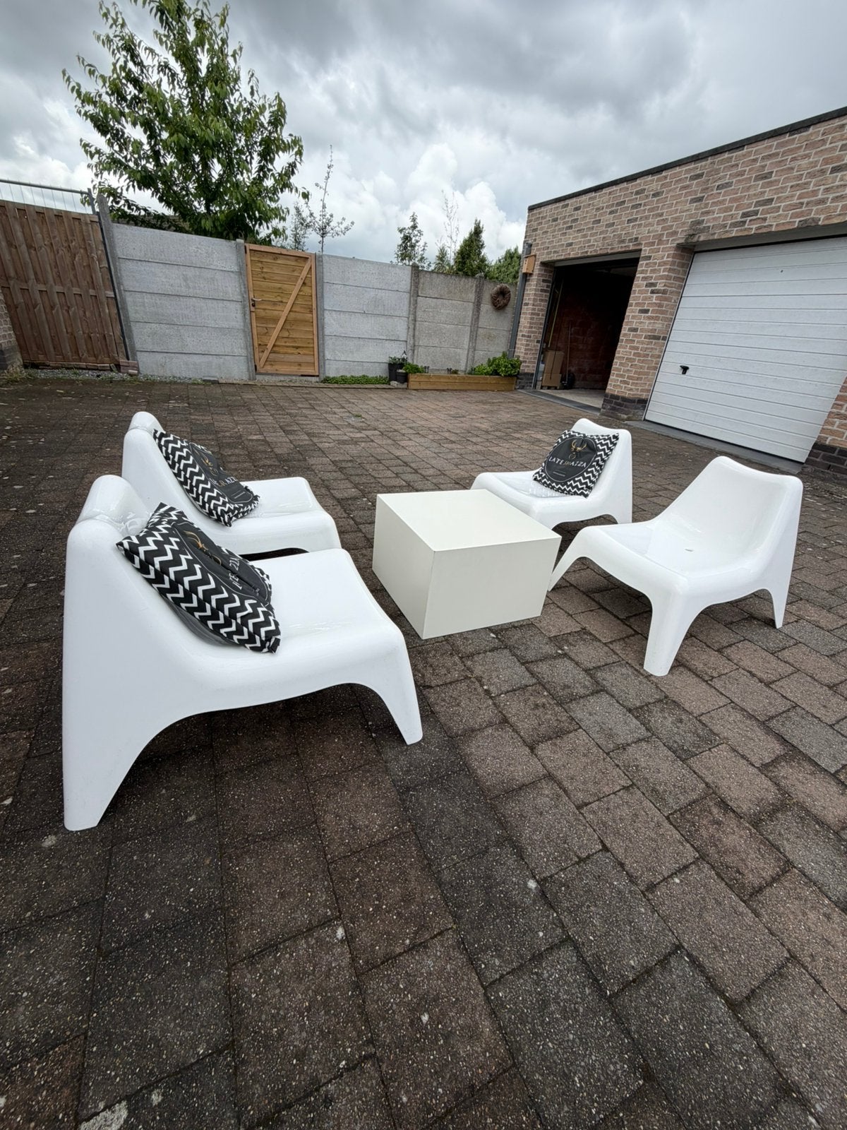 5 Loungesets: 5 tafels + 20 stoelen, Articles professionnels, Horeca | Mobilier & Aménagement, Mobilier, Utilisé, Enlèvement