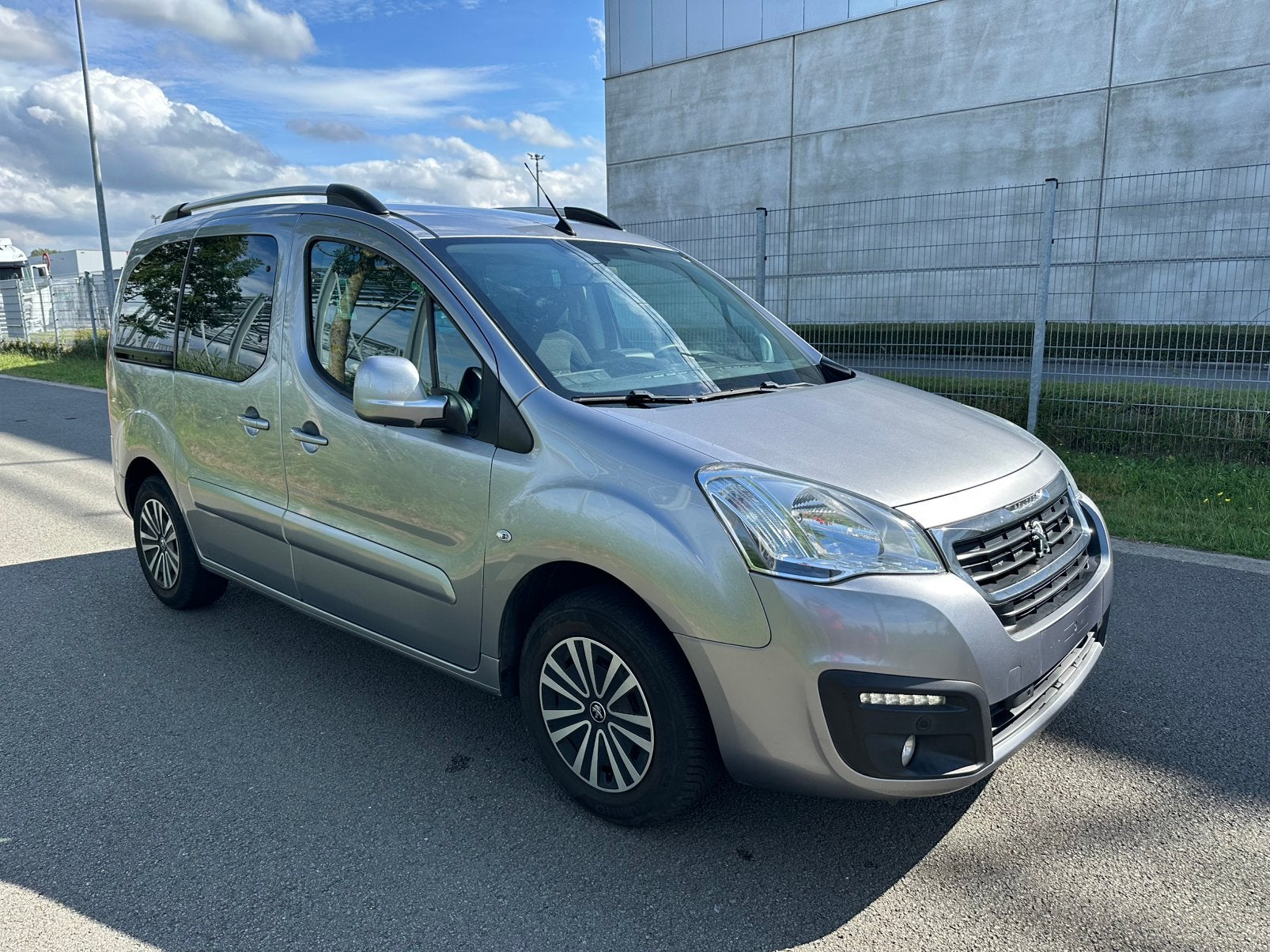 Peugeot Partner Tepee|91.000km| Garantie+Keuring, Autos, Peugeot, Achat, Euro 6, Entreprise, Garantie prolongée