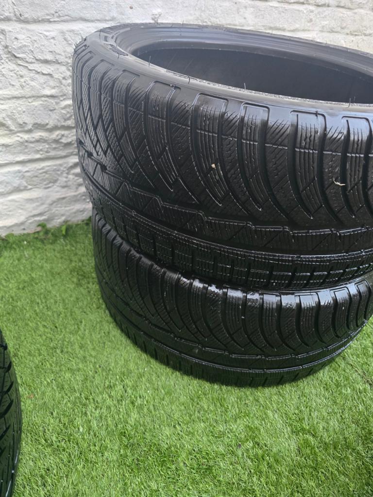 Pneu hiver 2x2 Michelin et Good Year
