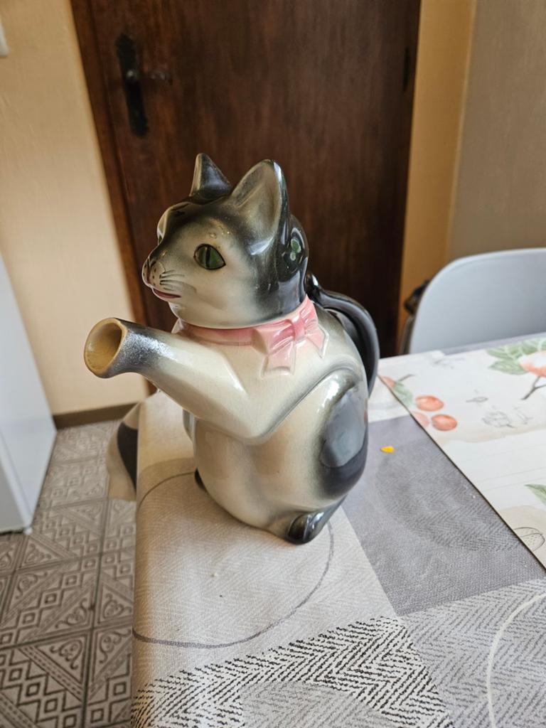 Théière chat noir, Antiquités & Art, Antiquités | Céramique & Poterie, Enlèvement