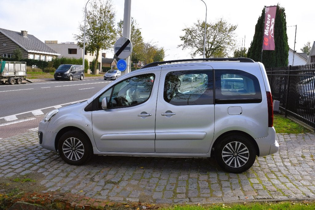 Peugeot Partner Tepee 1.6BlueHDi/HISTORY/GARANTIE, Voorwielaandrijving, Euro 6, 4 cilinders, 1600 cc