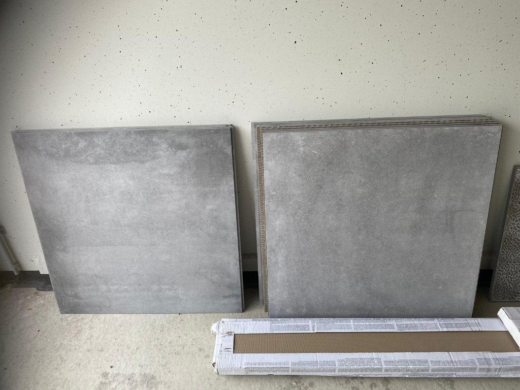 lotje nieuwe keramische tegels 81x81X1 gerectificeerd, Neuf, 60 cm ou plus, Carrelage de sol, Céramique