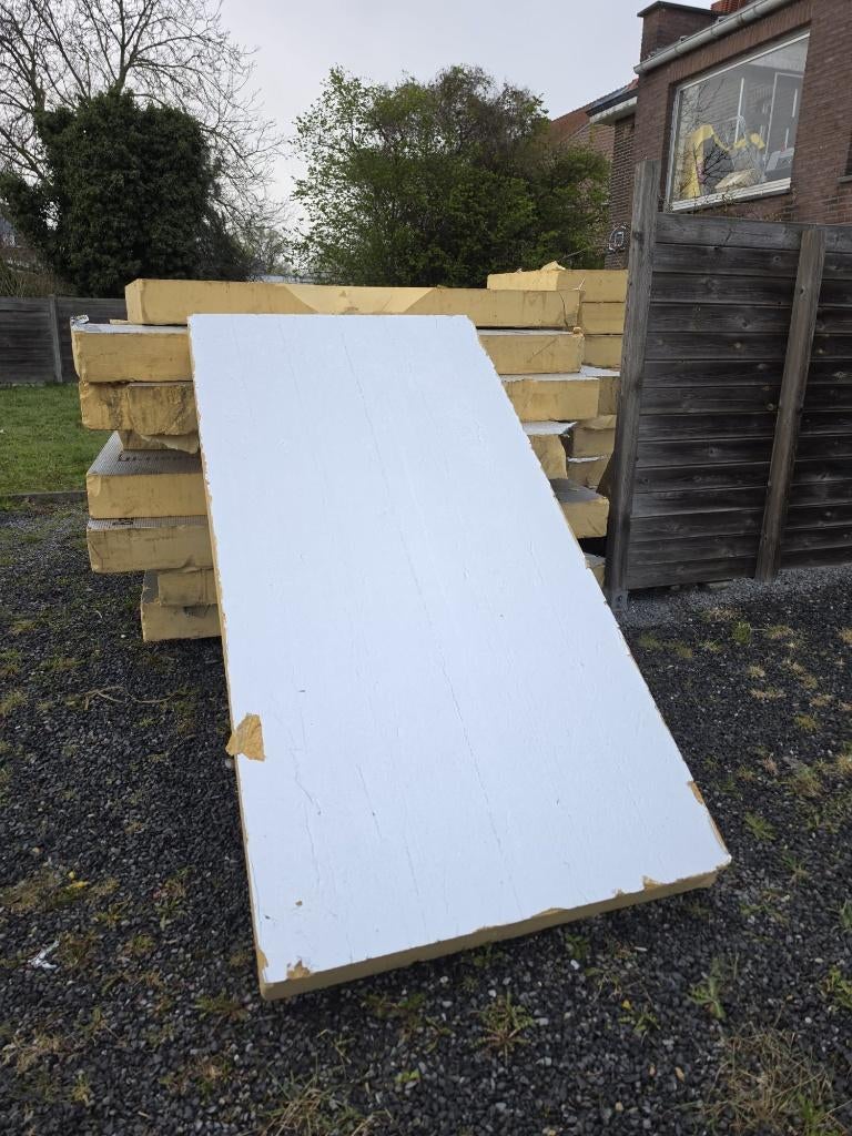 Panneaux isolants PIR épais 19 cm — environ 65 m2, 15 m² ou plus, Isolation de toiture, Enlèvement, Utilisé