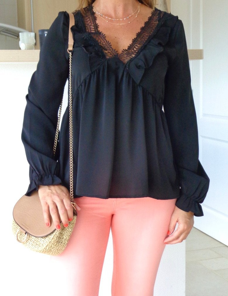 Prachtige satijnachtige zwarte blouse, Ophalen of Verzenden, Nieuw, Maat 36 (S), Zwart