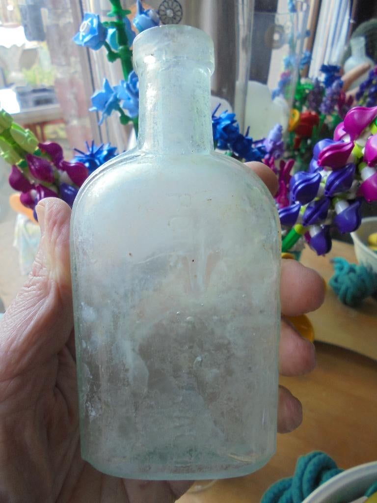 Antiek lichtgroen flesje POND'S EXTRACT 1846, Ophalen of Verzenden