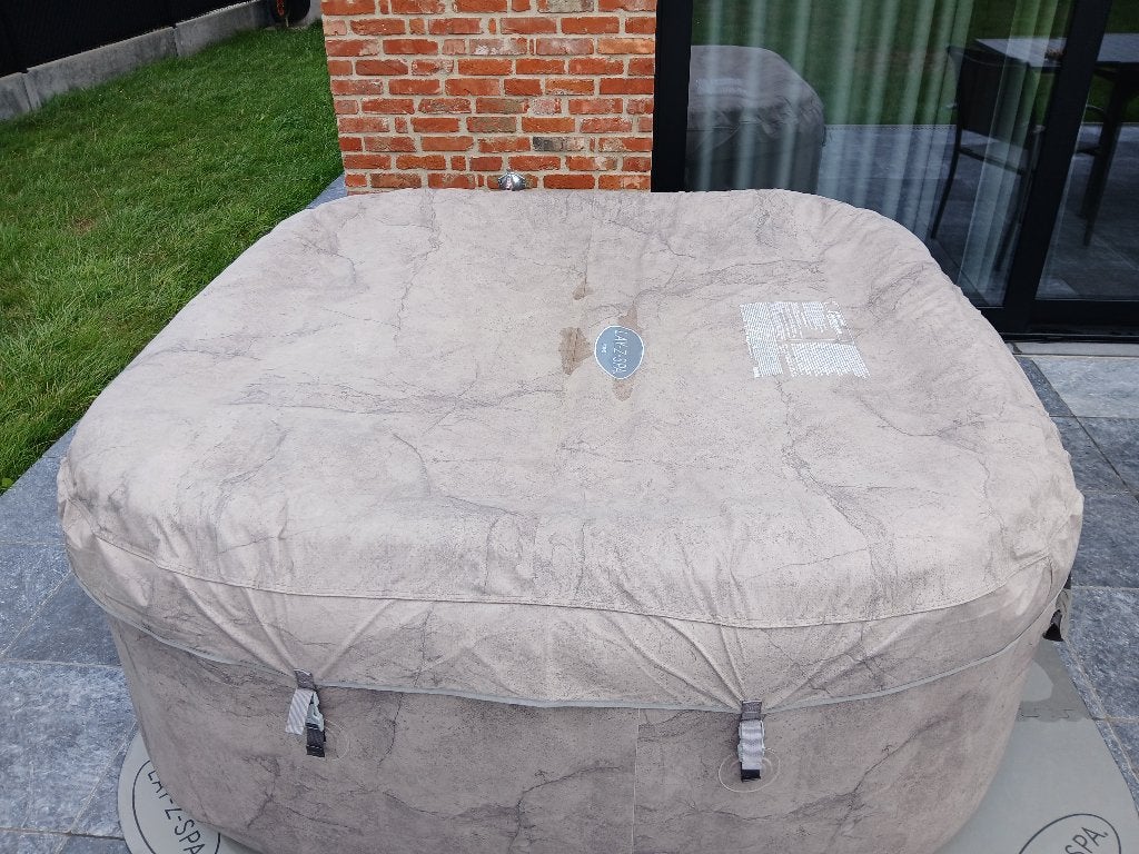 Opblaasbare jacuzzi, Jardin & Terrasse, Couverture, Encastré, Comme neuf, Enlèvement