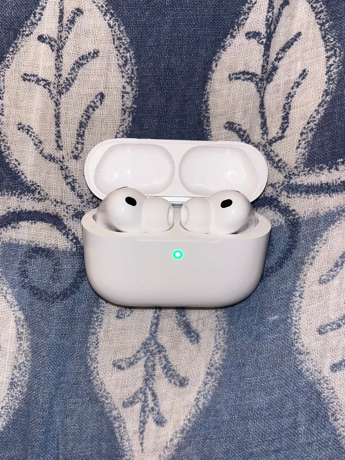 Airpods pro 2e generatie, Telecommunicatie, Mobiele telefoons | Oordopjes, Zo goed als nieuw, In gehoorgang (in-ear), Apple, Wit
