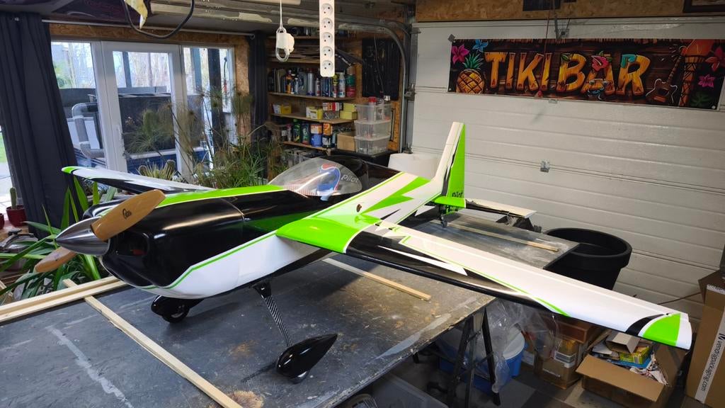 RC Lazer 88" piloot, Ophalen, Nieuw, Benzine