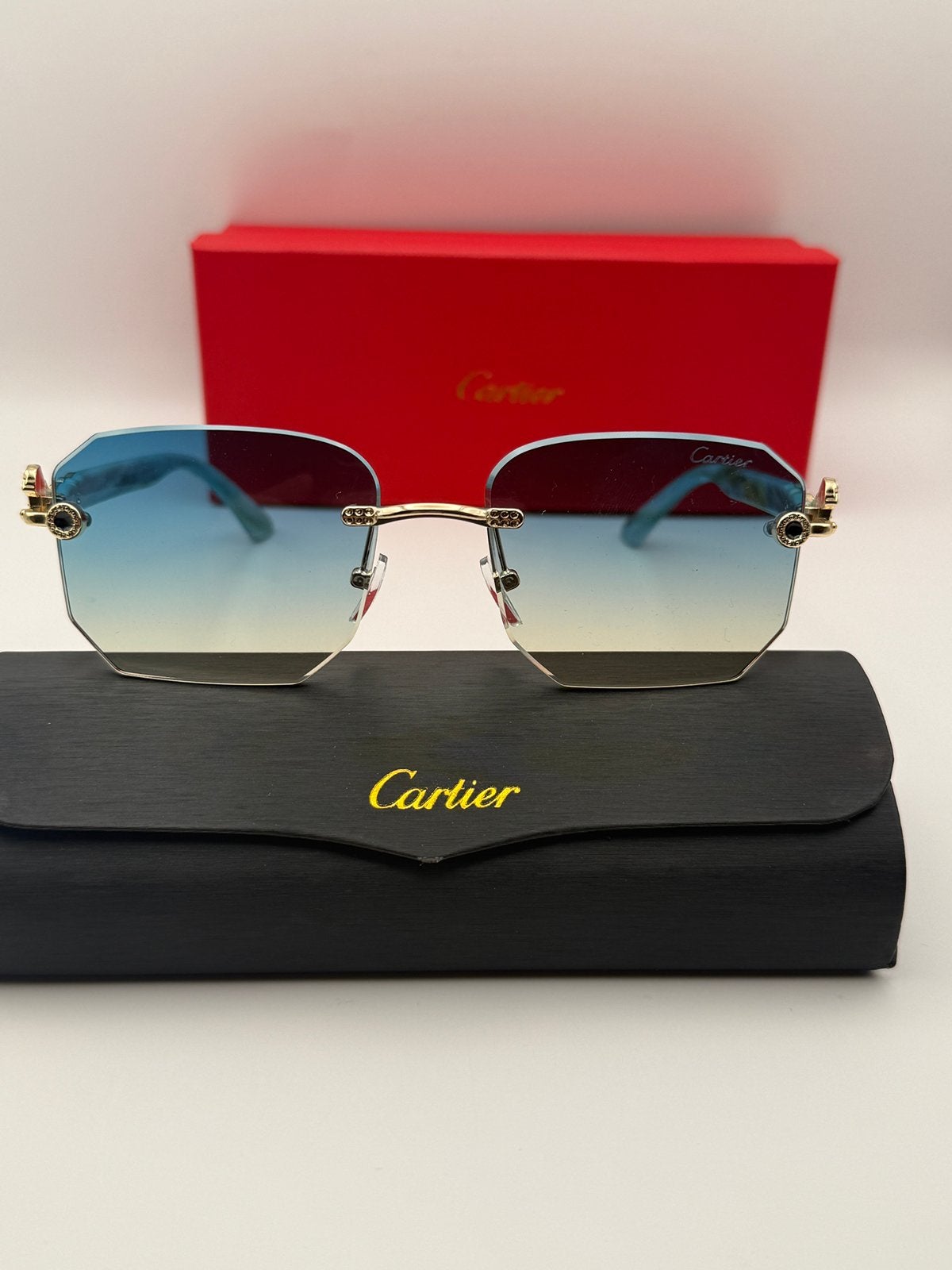 Cartier zonnebril 40 euro 3 voor 100 euro, Handtassen en Accessoires, Ophalen of Verzenden, Zo goed als nieuw, Zonnebril