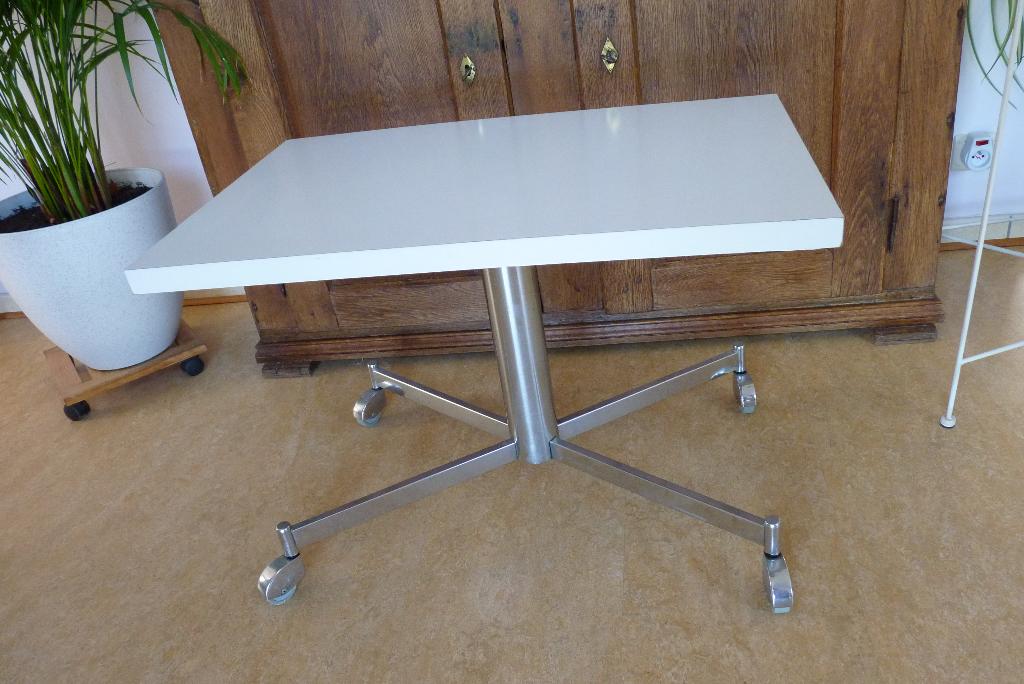 Table basse blanche, Maison & Meubles, 50 à 100 cm, Comme neuf, Enlèvement, 50 à 100 cm