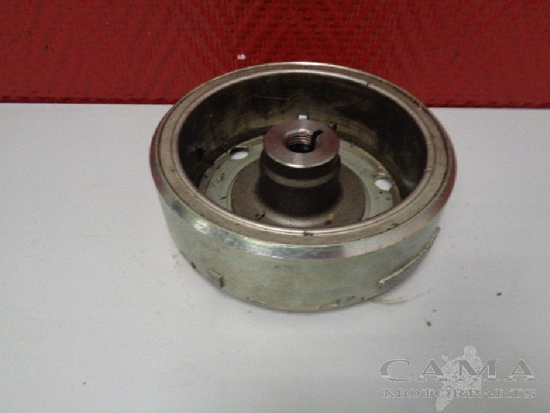 VLIEGWIEL FZR 600 1989-1993 (FZR600 3HE) (3HE-81450-00-00), Dhr. S. di Majo, Gebruikt, Info@cama-motorparts.nl, P.J. Troelstraweg 8 8
3144 CX  MAASSLUIS, NL