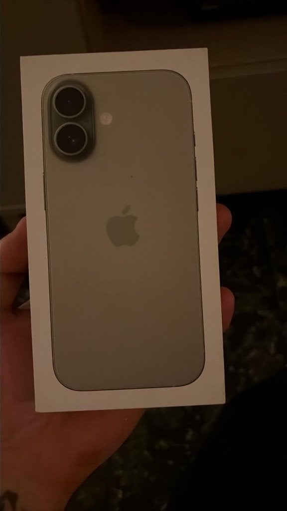 iPhone 17 256 GB olijf groen 2 maand oud nieuw staat, 256 GB, Nieuw, Ophalen of Verzenden, 100 %