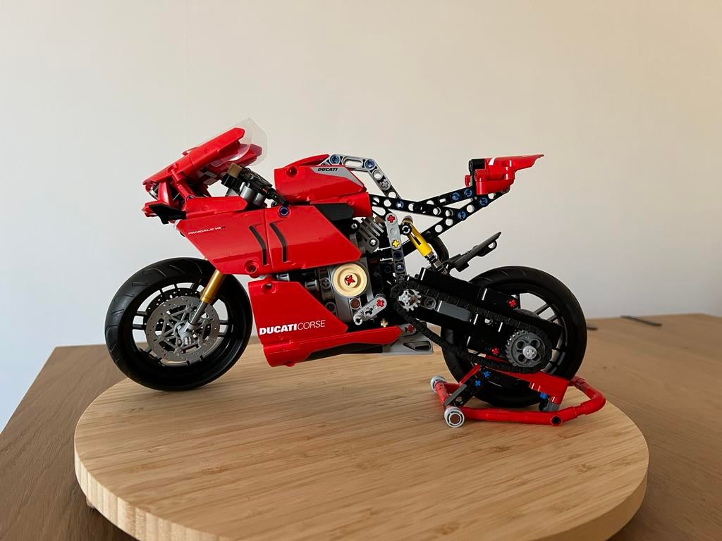 Lego technic Ducati Pamigale V4 motor, Ophalen of Verzenden, Zo goed als nieuw, Lego