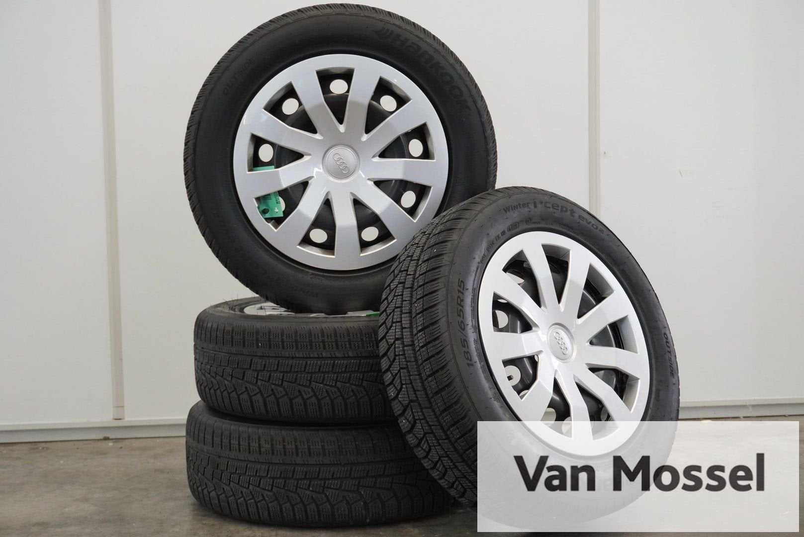 Audi A1 Wielset+ Hankook Winteri cept evo2, Auto-onderdelen, Banden en Velgen, Gebruikt, 15 inch, -, -