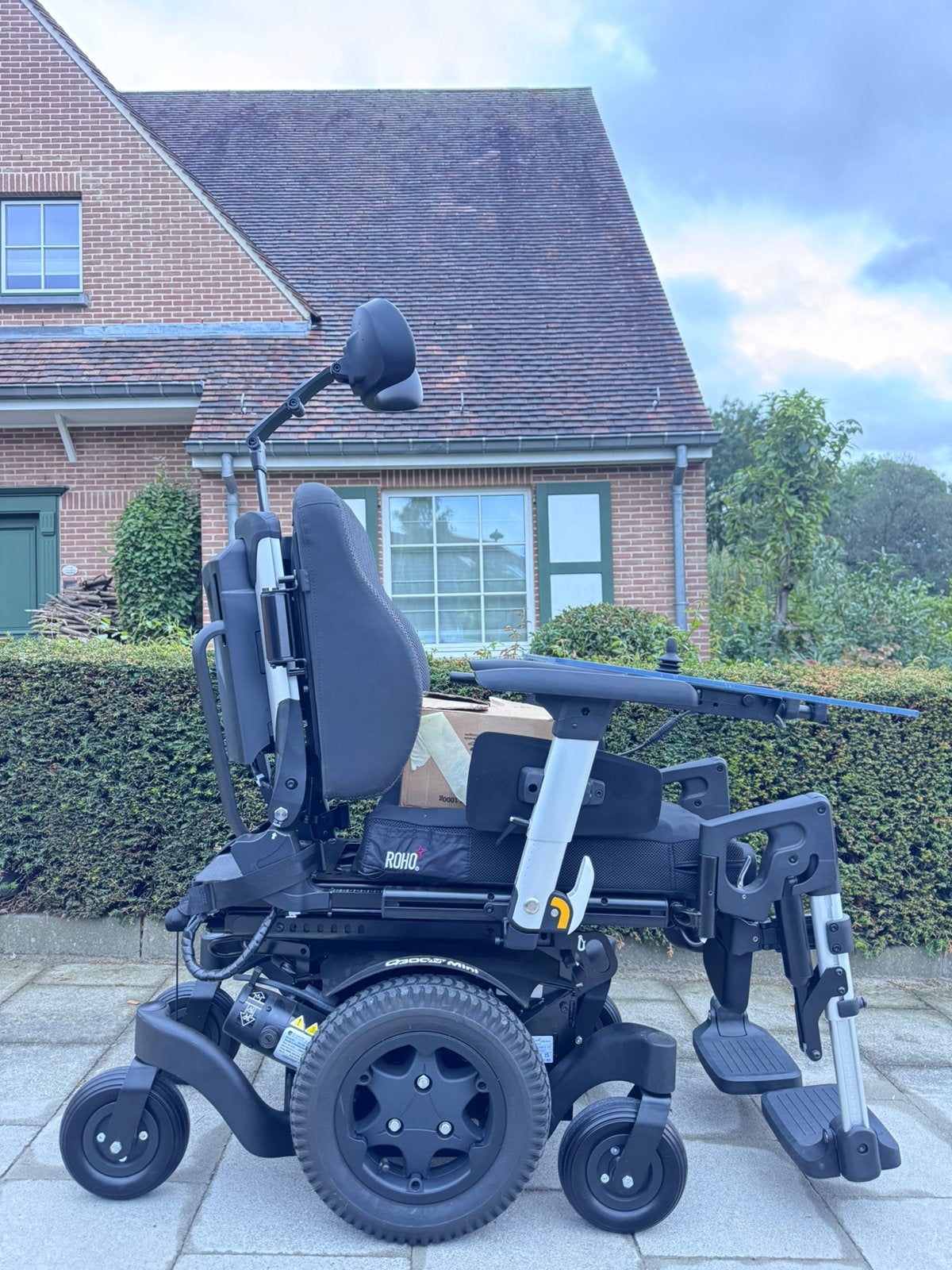 Fauteuil roulante Sunrise Quickie Q300 M, Chaise électrique, Divers, Chaises roulantes, Enlèvement ou Envoi, Pliant, Neuf, Fauteuil roulant électrique