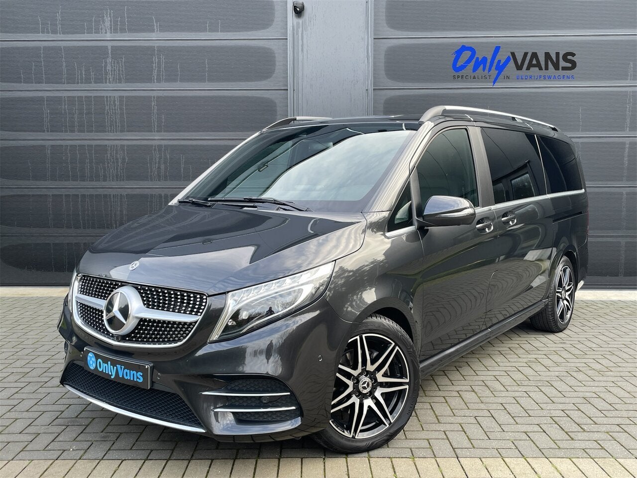 Mercedes-Benz V 300 V300d Dubbel Cab / AMG  / 9G Aut. / ACC, Argent ou Gris, Achat, https://public.car-pass.be/vhr/c008697c-4b5c-4235-a599-860976cae4a9