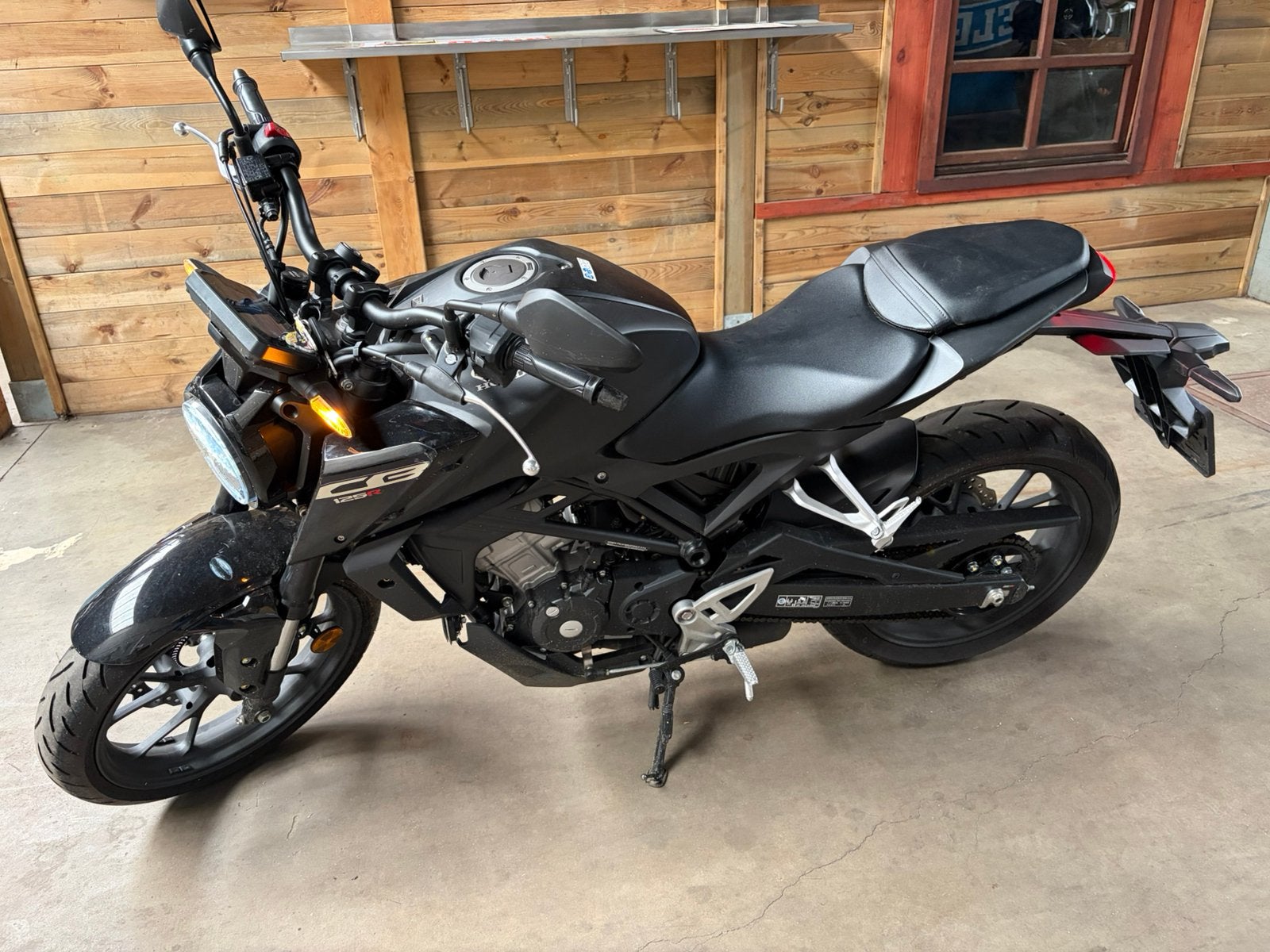 Cb125r Naked Bike, Motos, Motos | Honda, Jusqu'à 11 kW, Particulier, 1 cylindre, Manuelle
