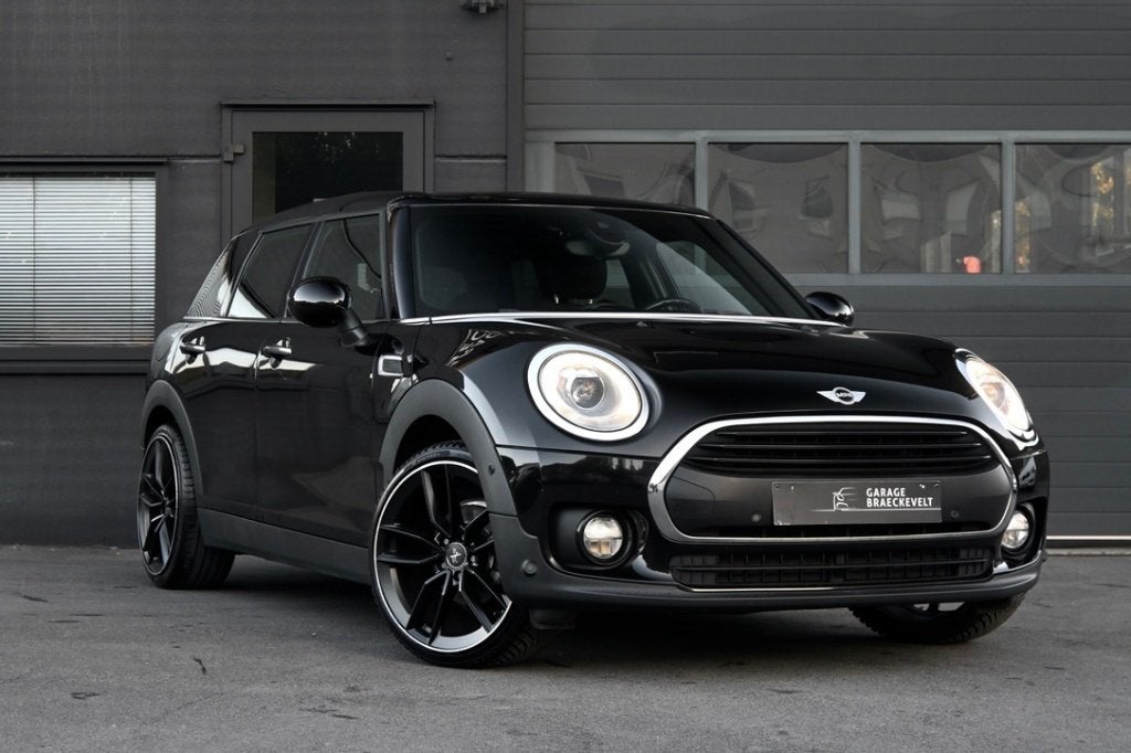 MINI One Clubman 1.5i - ParkeerSensor - 19"Alu - Leder, Auto's, Voorwielaandrijving, 75 kW, 4 cilinders, Zwart