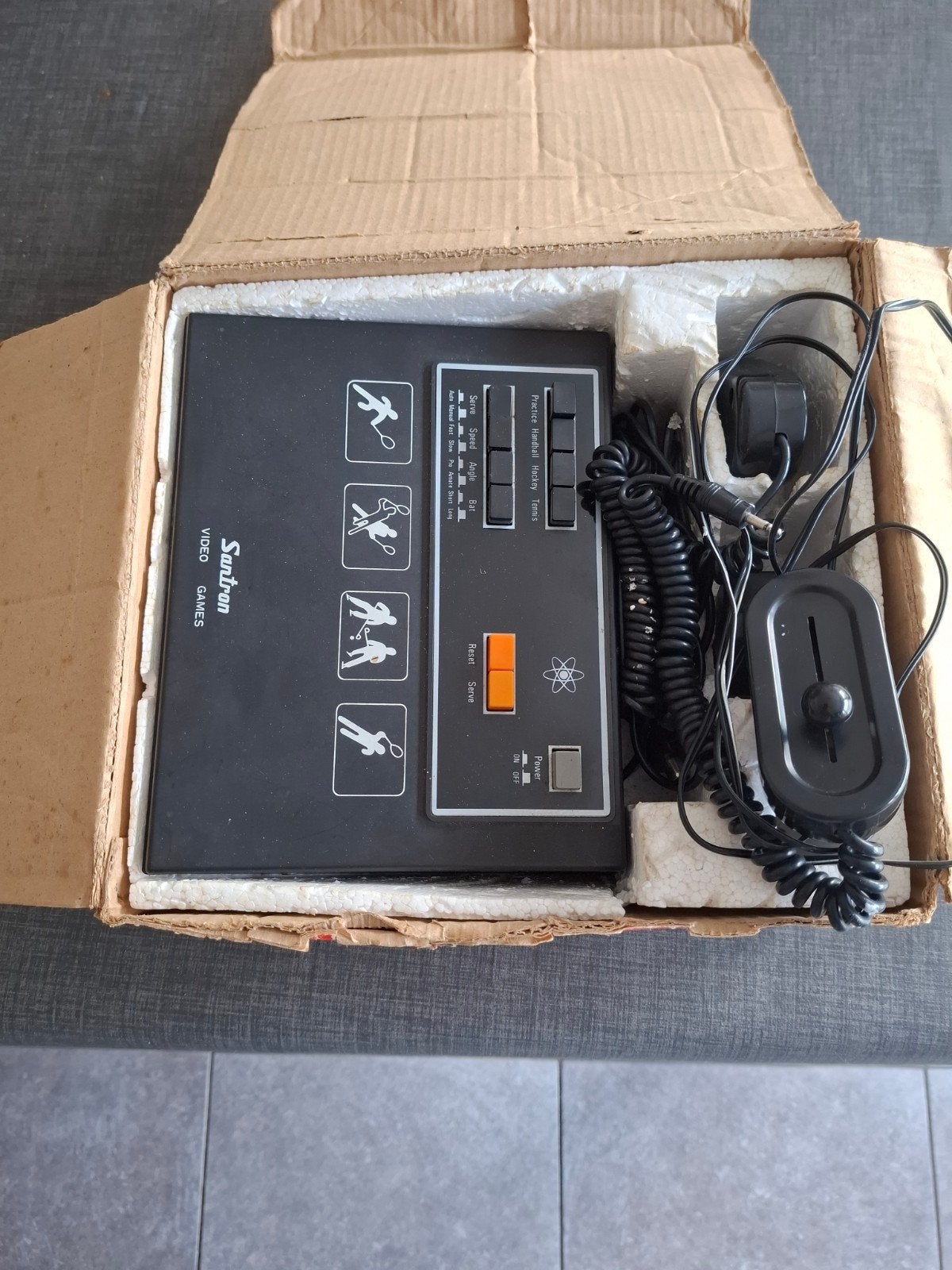 oude spelconsole, Games en Spelcomputers, Ophalen of Verzenden, Gebruikt, Met 2 controllers