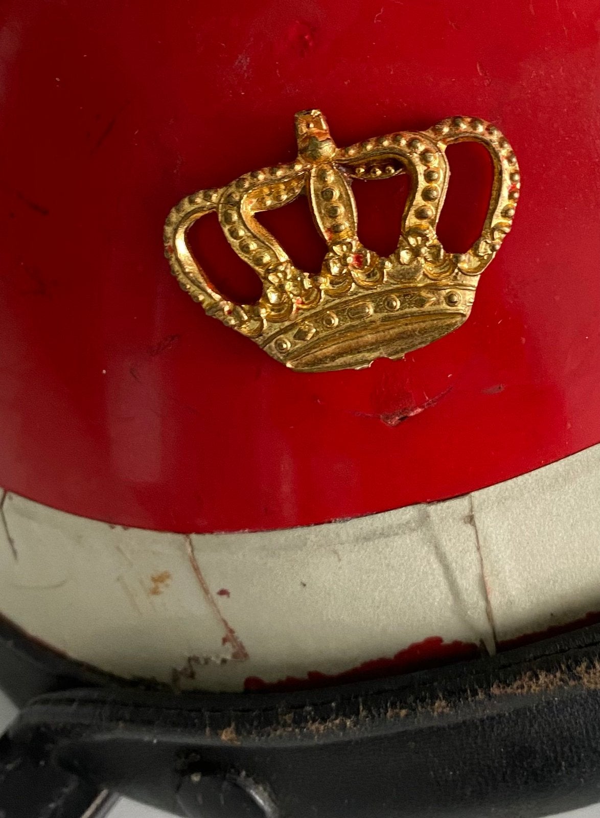 Ik zoek - kroon embleem Gd/Rw Bayard helm., Ophalen of Verzenden, Rijkswacht