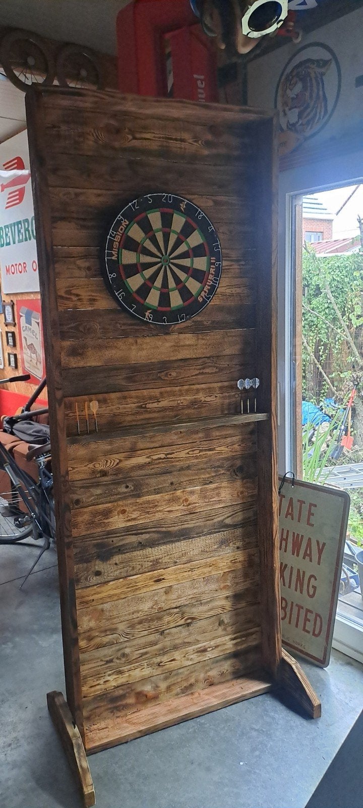 darts kast massief hout, Sport en Fitness, Ophalen
