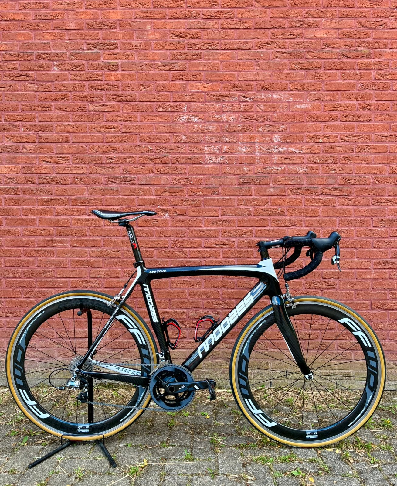 Moozes Mistral 56, 28 inch, Gebruikt, Carbon, 15 tot 20 versnellingen