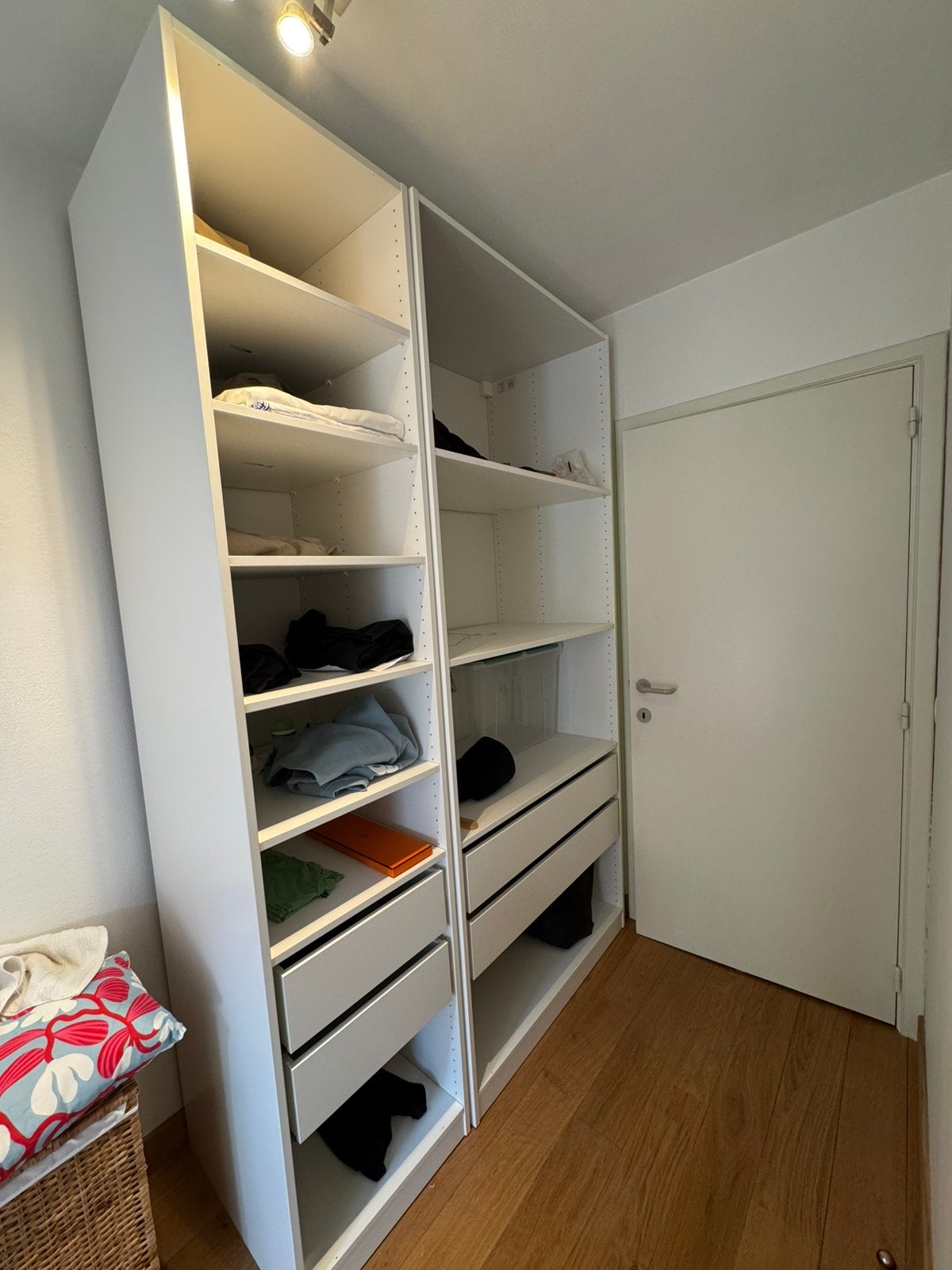 GRATIS IKEA PAX kleerkast, als nieuw – ophalen di 29/9, Huis en Inrichting, Ophalen, Zo goed als nieuw