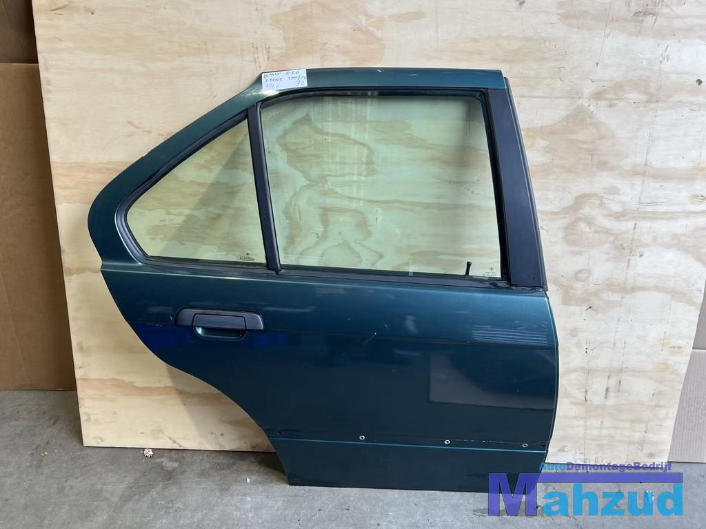 BMW E36 groen 353/6 rechts achter deur portier 1990-1998, Petuelring 130
80788  Munich, DE, Info@bmw.de, Utilisé, Porte