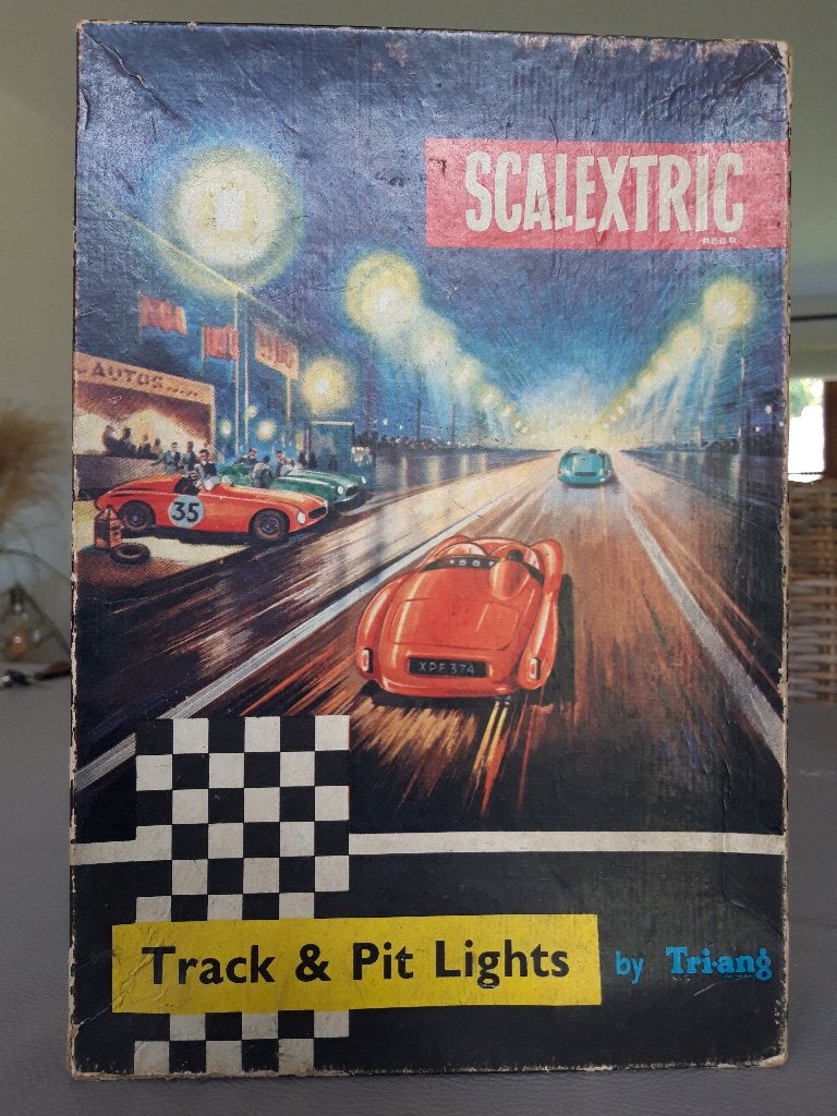 SCALEXTRIC - TRACK- EN PITVERLICHTING - A/239 set, Ophalen