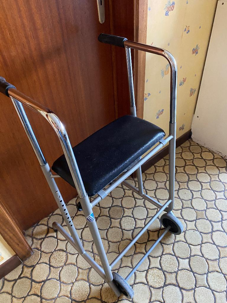 Déambulateur d’intérieur, Ophalen, Gebruikt