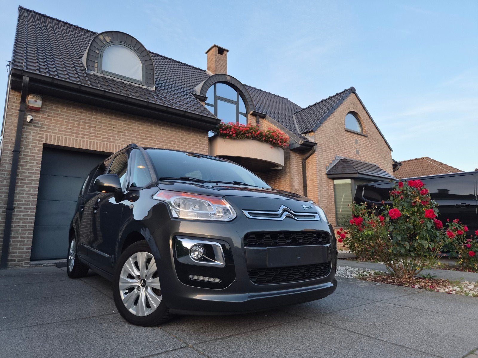 Citroen C3 Picasso 1.6 VTi Exclusive/ CAMERA / CRUISE /AIRCO, Automaat, Euro 5, Monovolume, https://public.car-pass.be/vhr/abe98759-4fca-4732-b328-bdc5cb5d8aa7