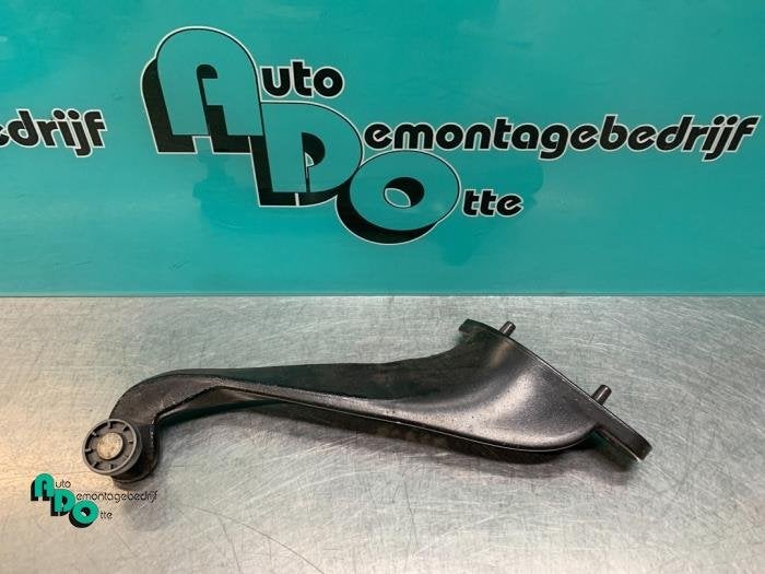 Roulette porte coulissante droite d'un Peugeot Partner (Part, Autos : Pièces & Accessoires, -, 3 mois de garantie, Utilisé, -