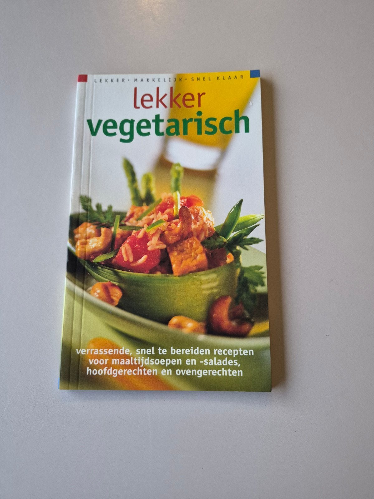 Kookboek: Lekker vegetarisch, Enlèvement ou Envoi, Plat principal, Comme neuf, Végétarien