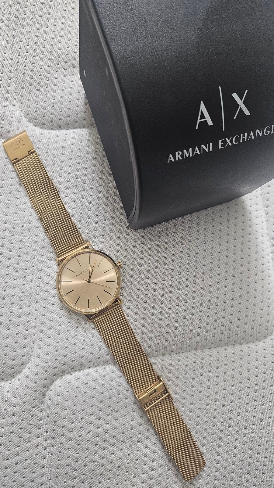 Horloge Armani, Enlèvement