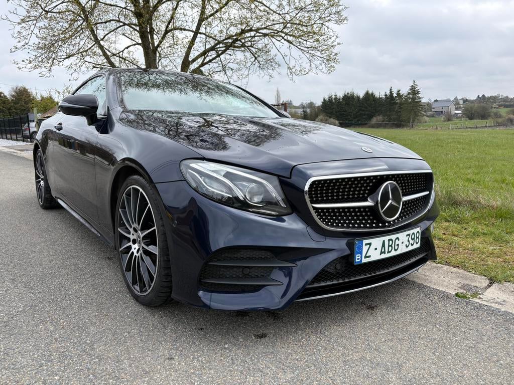 Mercedes E200 Coupe AMG// 12 m garantie, Auto's, Automaat, Euro 6, Bedrijf, Achteruitrijcamera