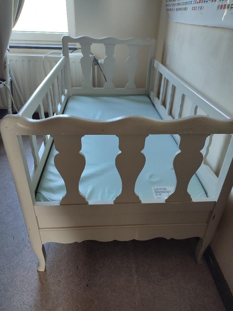 Houten babybed, Ophalen, Gebruikt, Ledikant