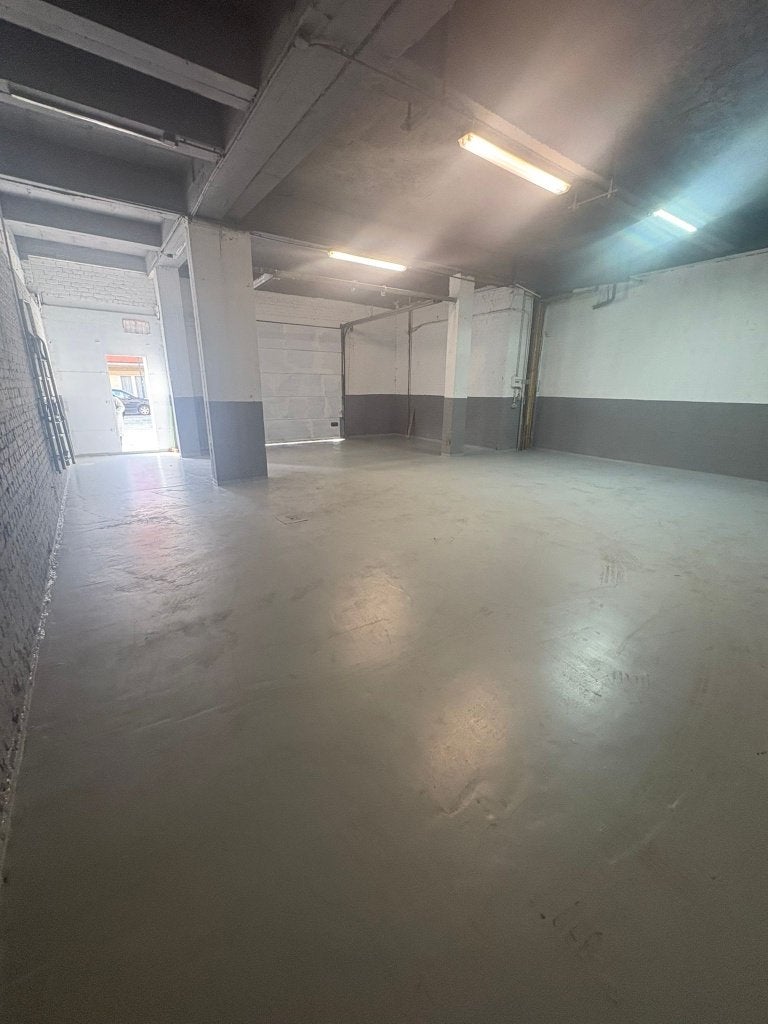ENTREPÔT 100 m²A LOUER A ANDERLECHT SEULEMENT POUR STOCKAGE, Immo, Bruxelles