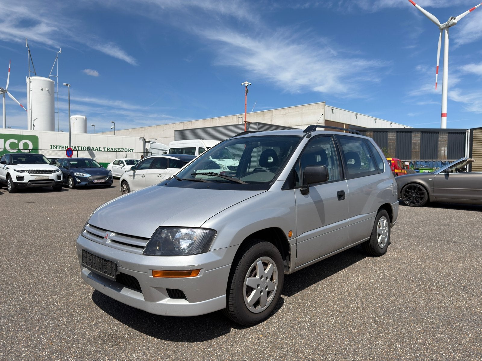 Mitsubishi Space Run 2.0 Essence — 112 000 km seulement !, Capteur de lumière, Achat, Entreprise, Entretenue par le concessionnaire