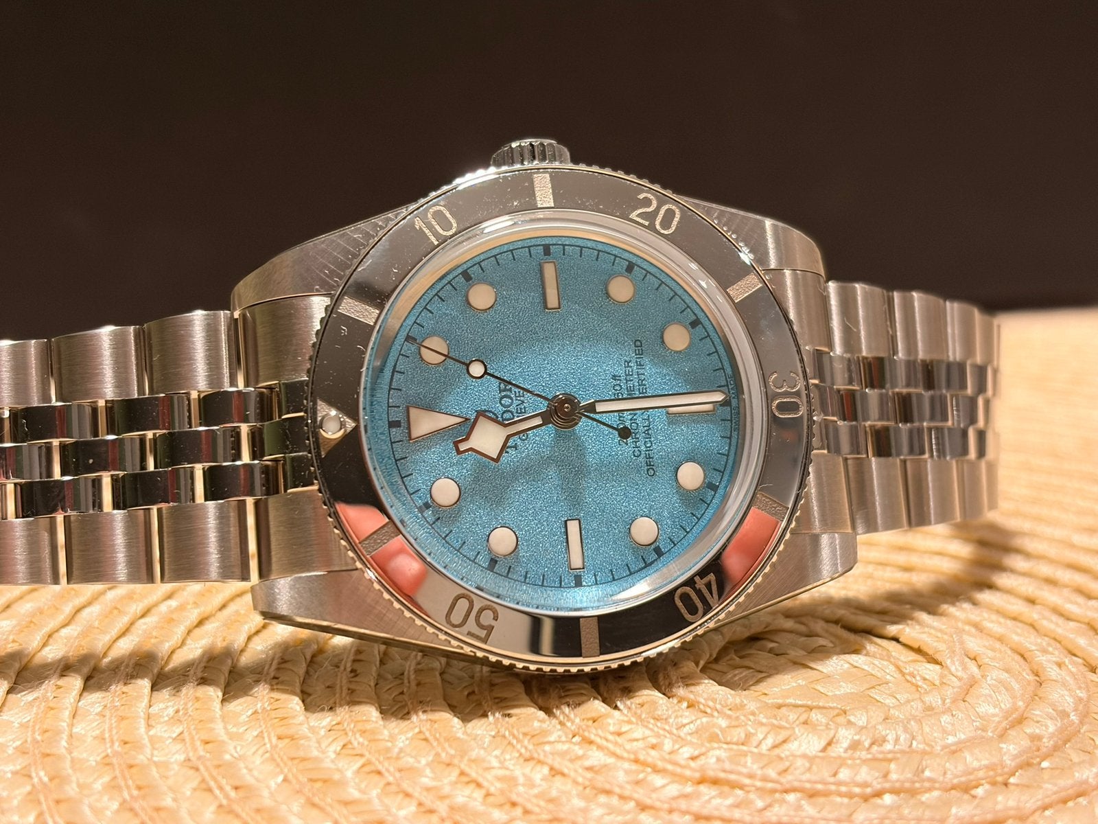 Tudor Black Bay blue Lagoon, Enlèvement, Comme neuf