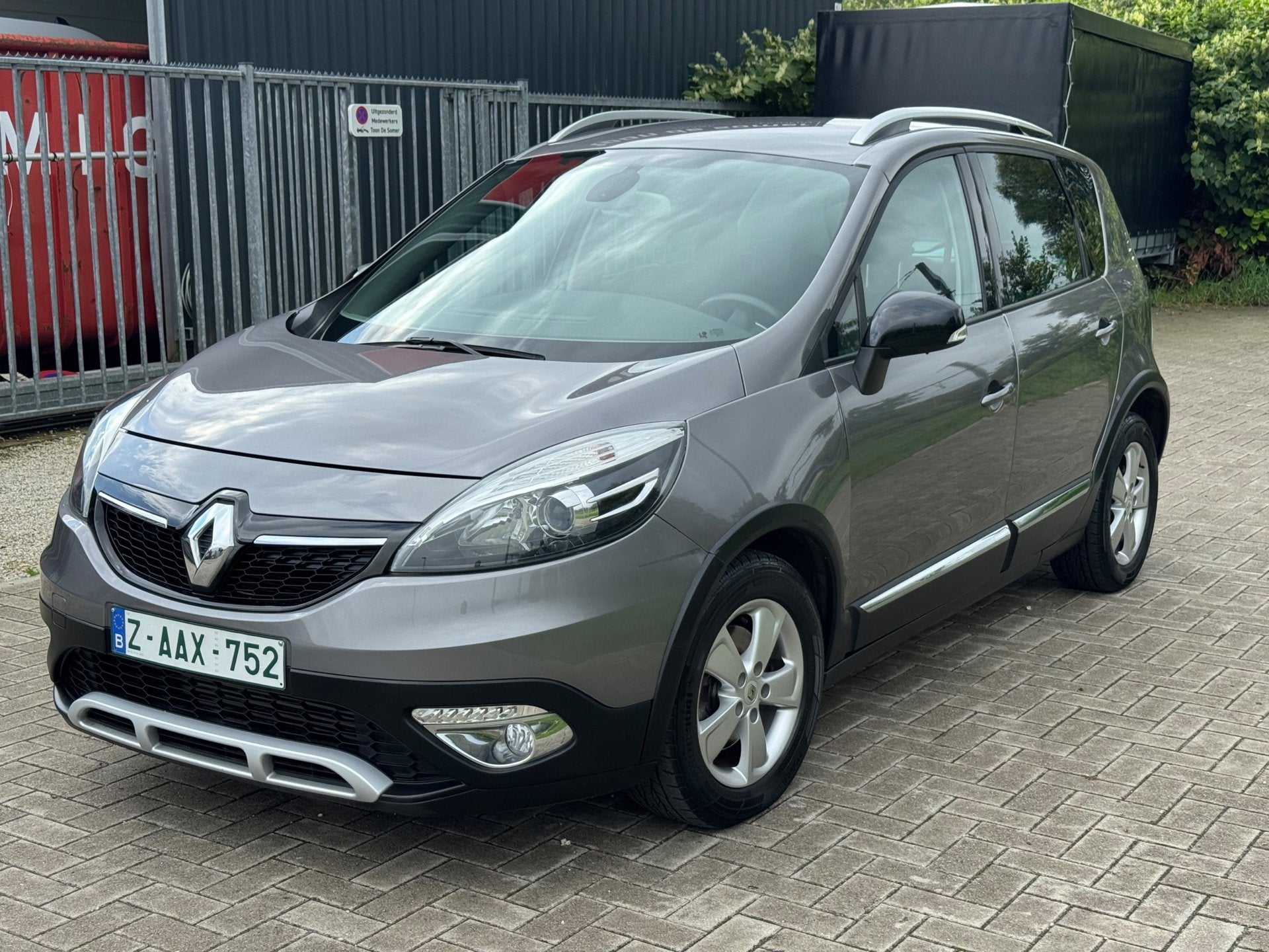 Renault Megane Sceni, 1197 cm³, Achat, Entreprise, Boîte manuelle