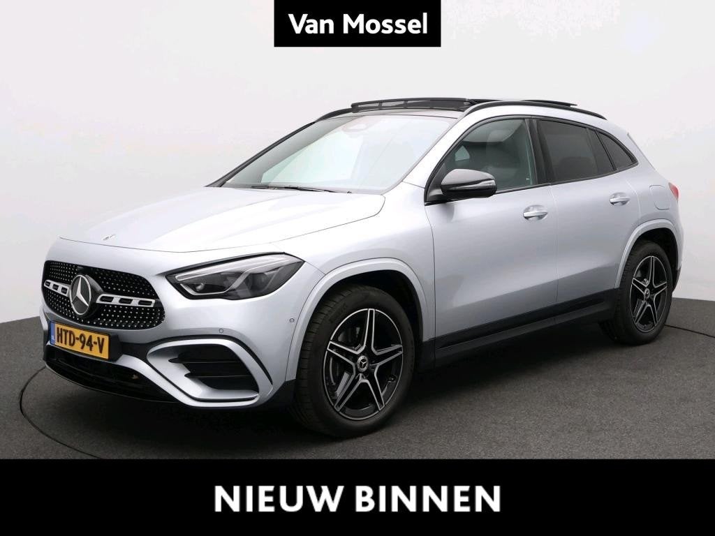 Mercedes-Benz GLA 250 e AMG Line + TREKHAAK + PANO DAK + MUL, Auto's, Dealer onderhouden, Zwart, 4 cilinders, Bedrijf