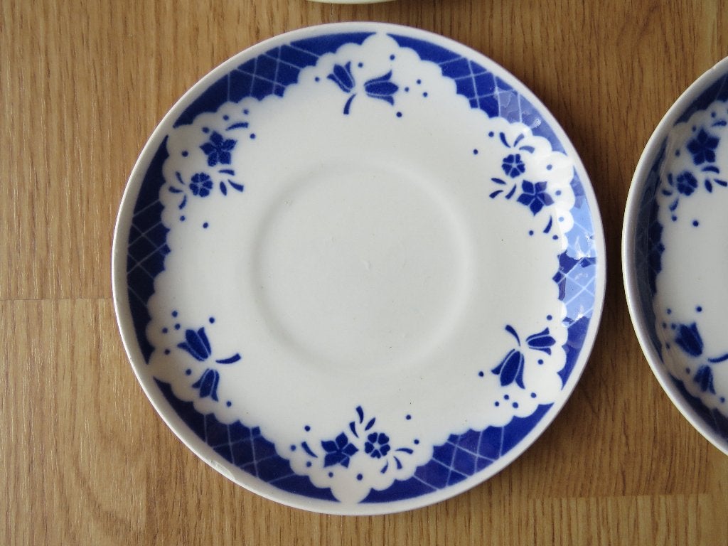 vintage Boch 4 sous tasses modèle Saturne fleurs bleues, Enlèvement ou Envoi, Villeroy & Boch, Vintage, Comme neuf