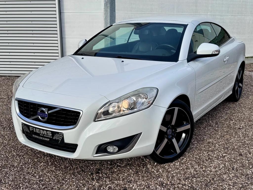 Volvo C70 SE INSCRIPTION (automatique), Entreprise, Cabriolet, 5 cylindres, Diesel