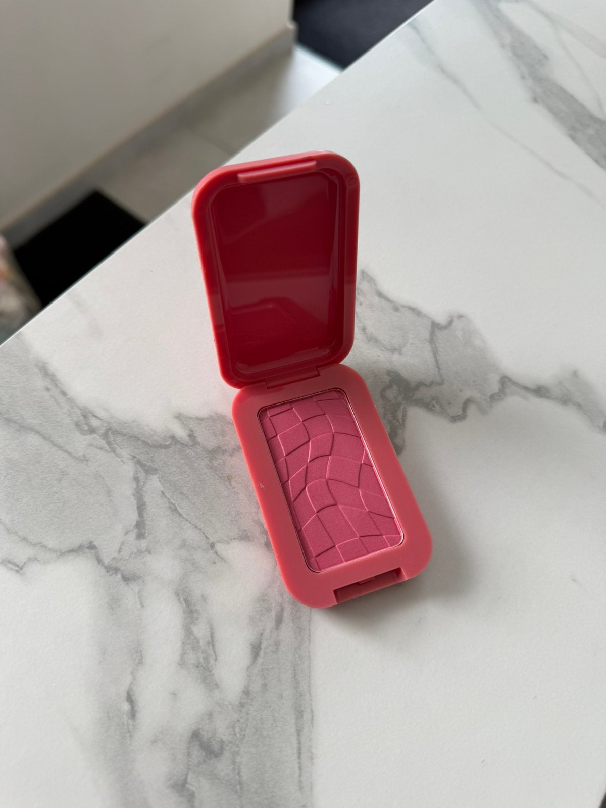 NYX buttermelt blush, Neuf, Maquillage, Enlèvement ou Envoi, Rose