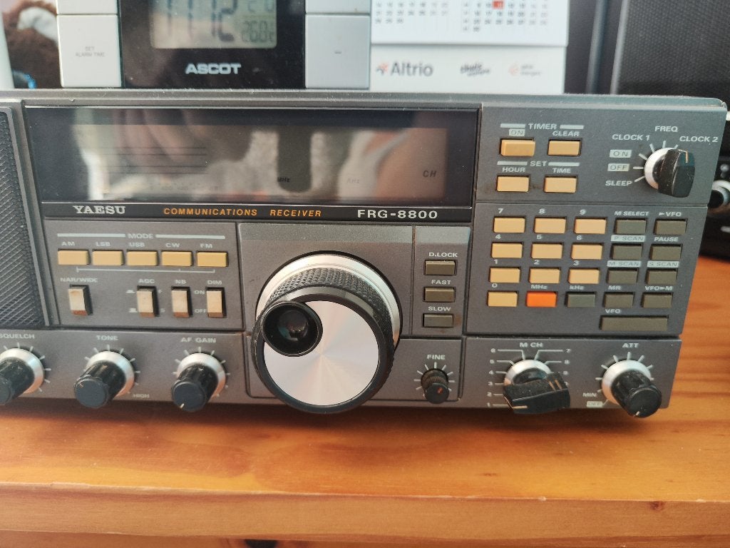 YAESU FRG 8800 COMMUNICATIONS RECEIVER, Telecommunicatie, Ophalen, Zo goed als nieuw, Ontvanger